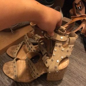 Dolce vida sandals